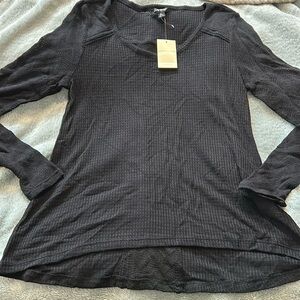 Black Long Sleeve Top with Sheer Designs-sz L/XL